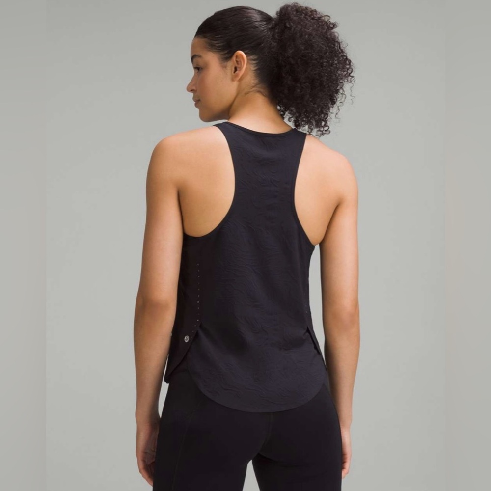 Lululemon In Sense Tank Top Emboss Black Size 4 Lightweight Running - Picture 13 of 13
